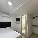 Hotel AV Lago Pie De la Popa
