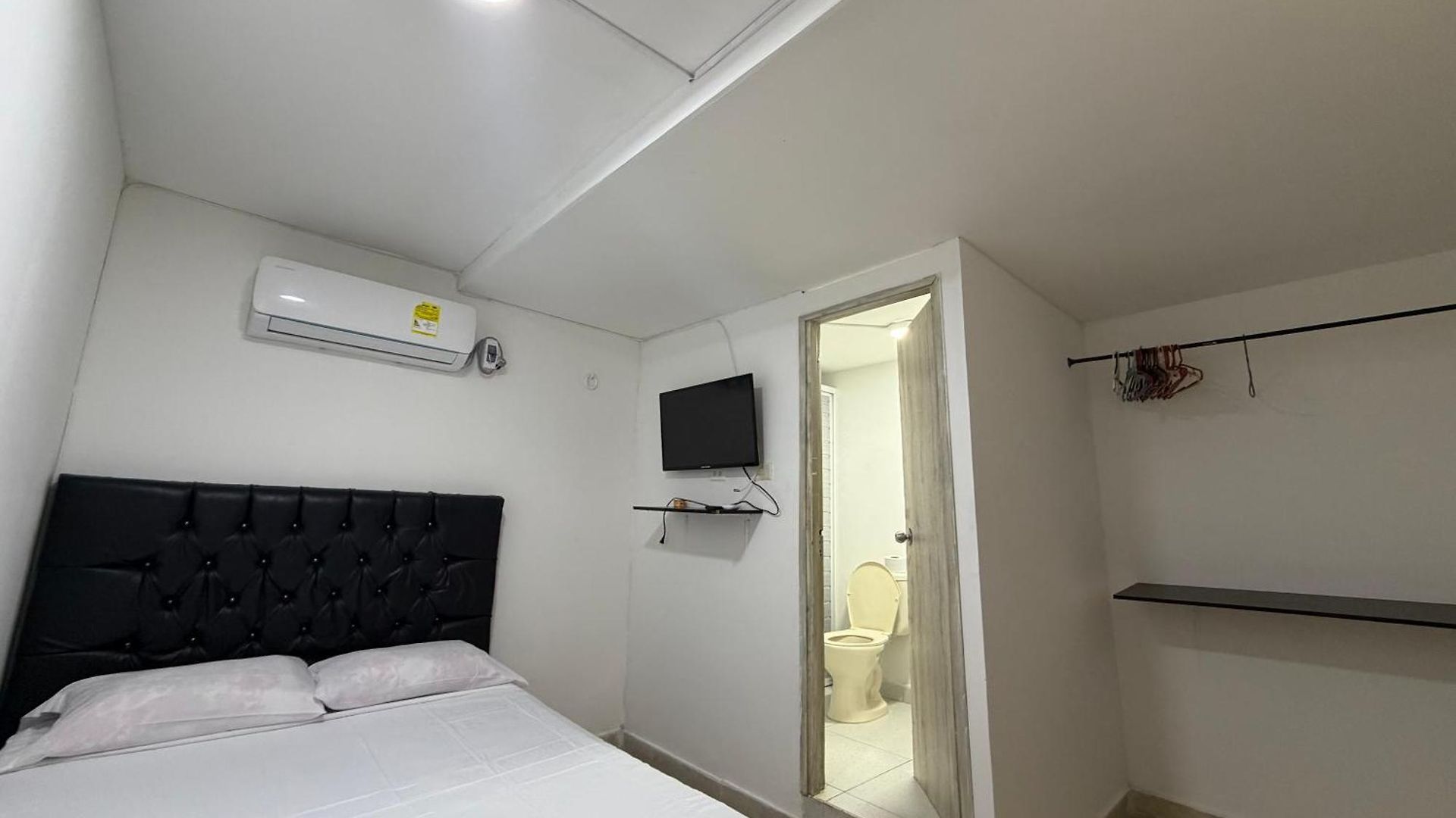 Av Pie De La Popa Hotel